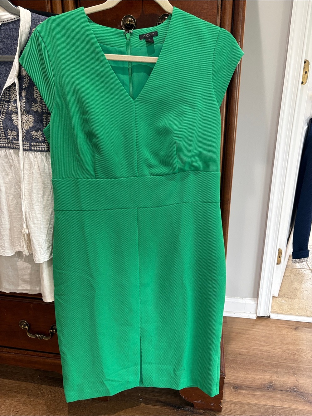 Ann Taylor Emerald Green Cap-Sleeve Sheath Dress
